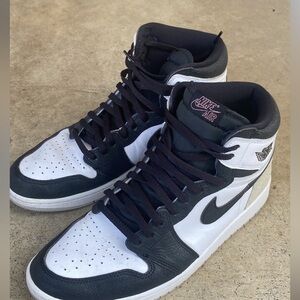 Air Jordan 1 bleached coral. Size 12.